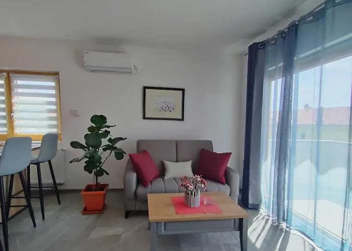 Lovely Sea View Krk - Comfort One Bedroom With Sea View Krk Town